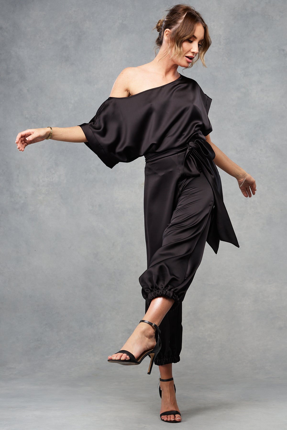 Ollie Off Shoulder Top & Tie